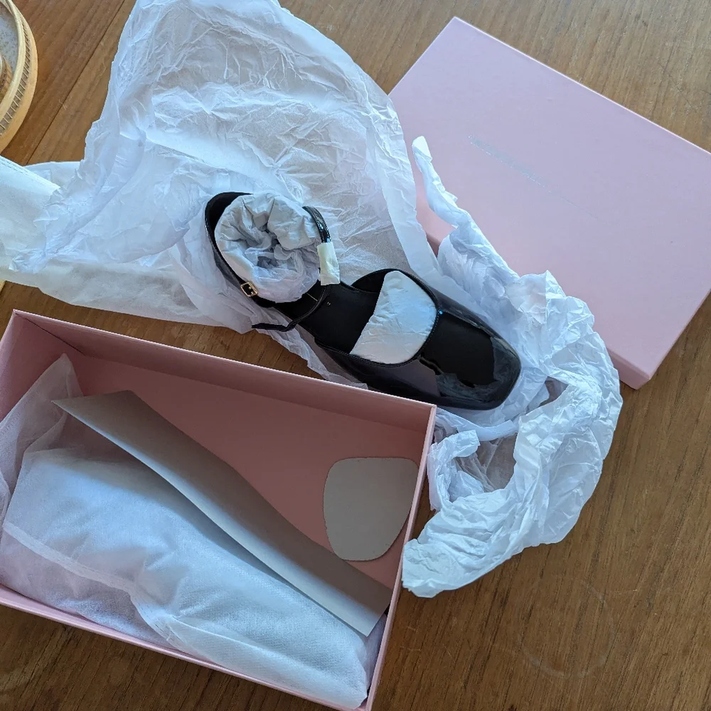 Intentionally blank ELIZABETH BLACK SOLE MARY JANE - Picture 3 of 4